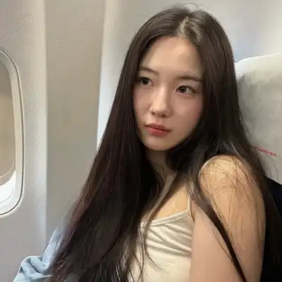 余芳